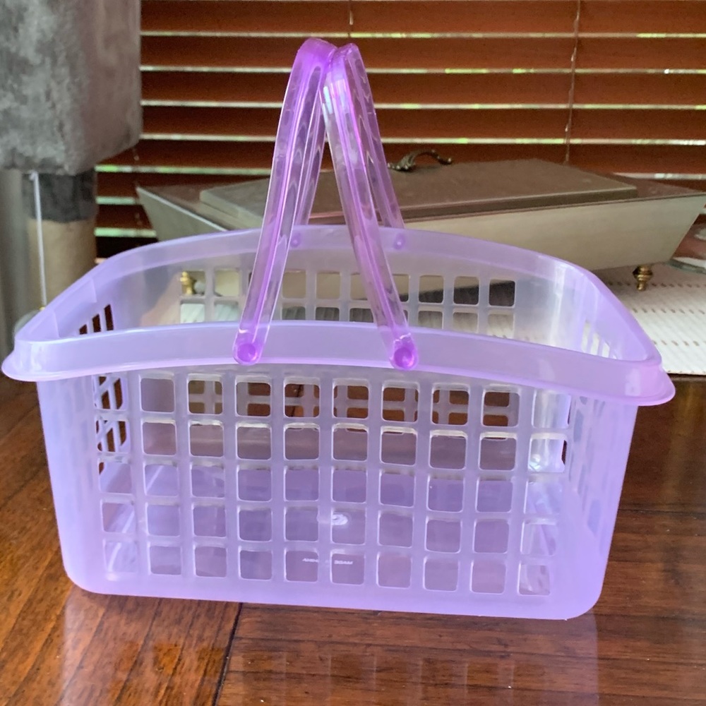 Plastic Basket with Handles (10) 9x6x5 Great for Gift Baskets Like New unused
